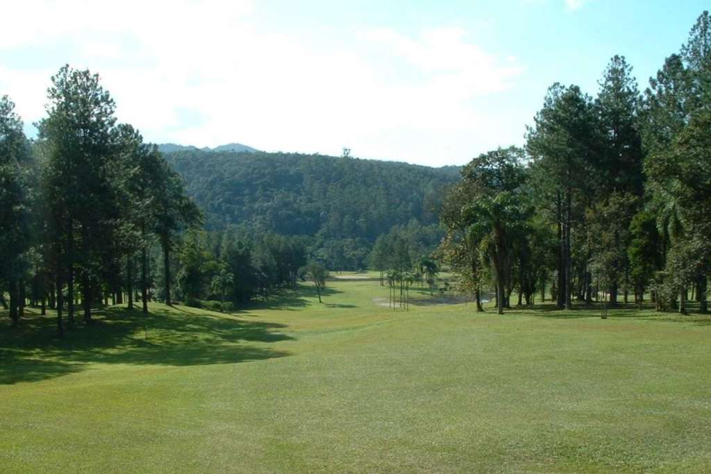 Campo de Golfe do Aruja PL Golf Club.