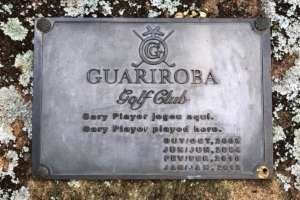 Gary Player placa no Campo de Golfe do Fazenda Guariroba Golf Club.