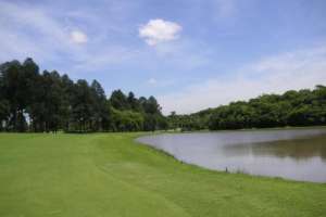 Lago no Campo de Golfe do Guarapiranga Golf Club em Sao Paulo.