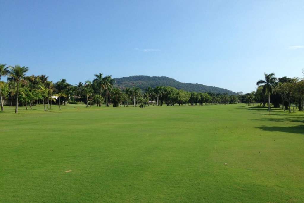 First hole no Campo de Golfe do Guaruja Golf Club.