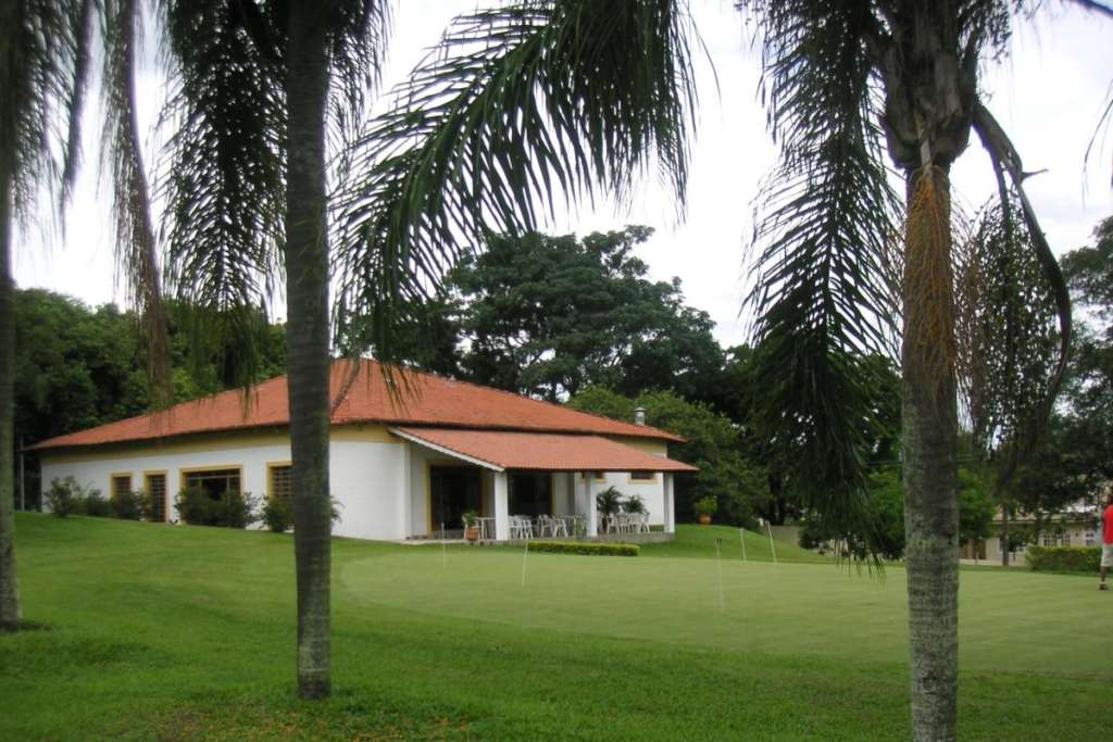 Clubhouse do International Golfclub 500 perto do Guaratingueta.