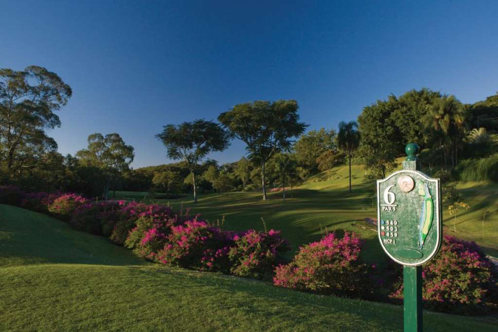 Tee 6 no campo de golfe Terras de São José Golf Club perto de Itu.