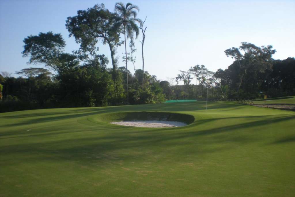 Green no Campo de Golfe do Riviera de Sao Lourenco Golf Club no estado Sao Paulo.