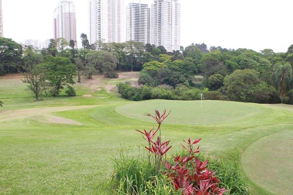 Campo de Golfe do Sao Francisco Golf Club em Osasco no Sao Paulo.